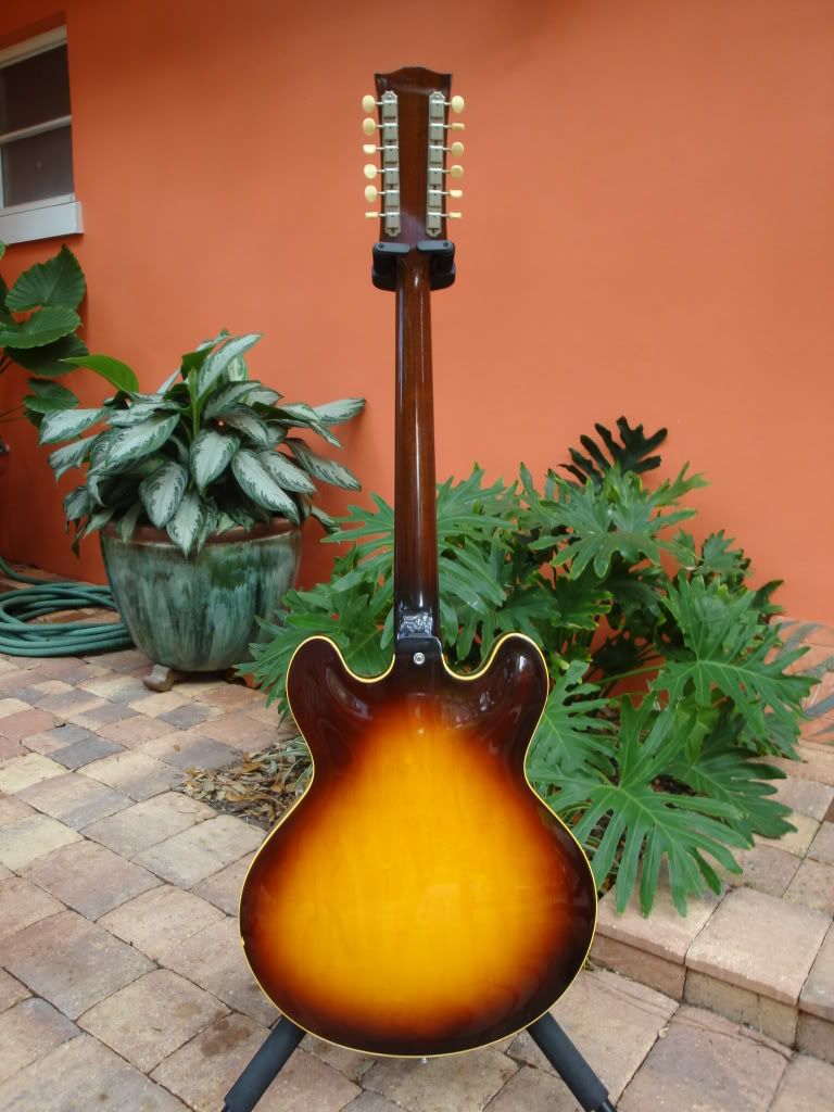 trapeze tailpiece vs. pinned bridge Vintage Corner Gibson Brands Forums